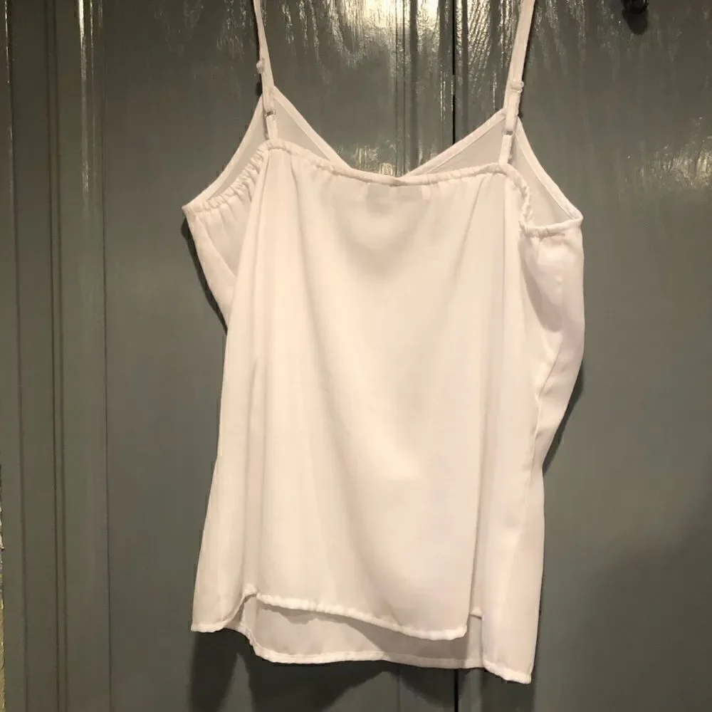 Claudia Richard White Tank   - Picture 2 of 4
